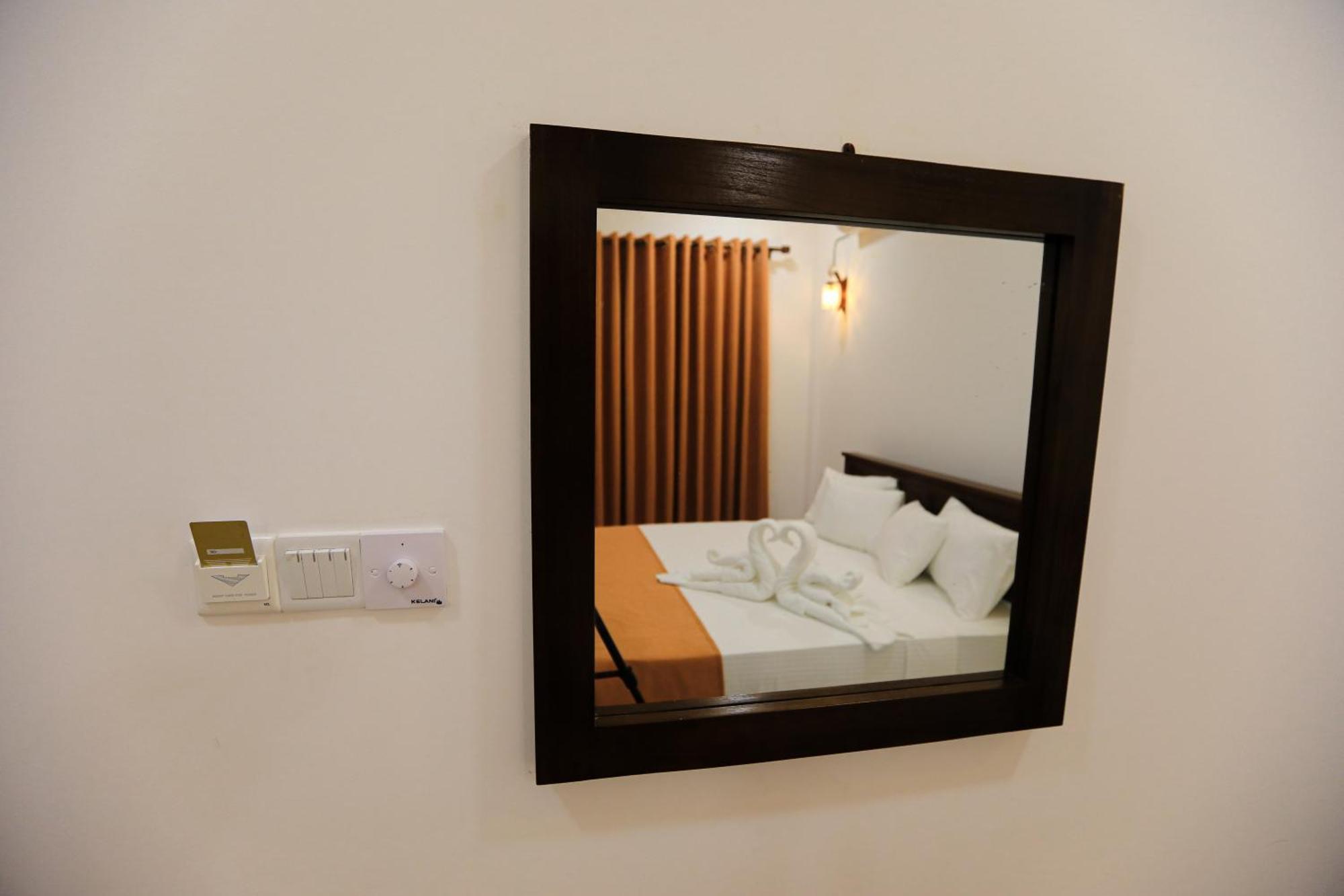 D Marit Motel Negombo Kültér fotó